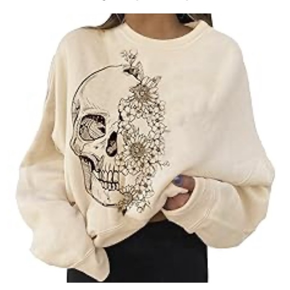 Amazon Tops - NWOT Skull Crewneck - fleece lined